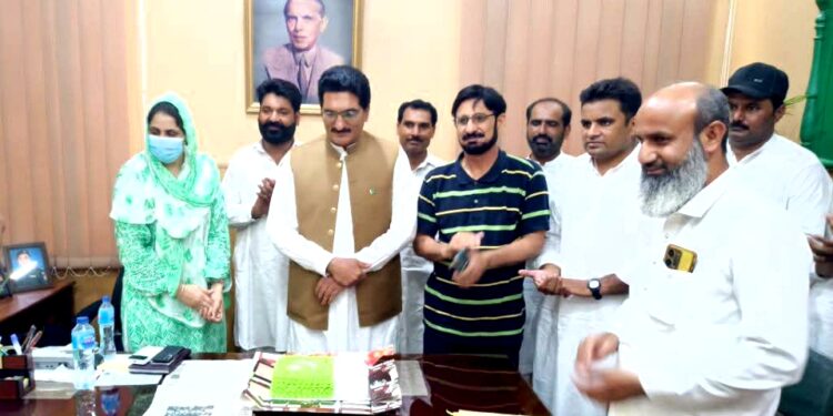 یومِ آزادی پر محکمہ لٹریسی اینڈ نان فارمل ایجوکیشن لیہ میں پروقار تقریب