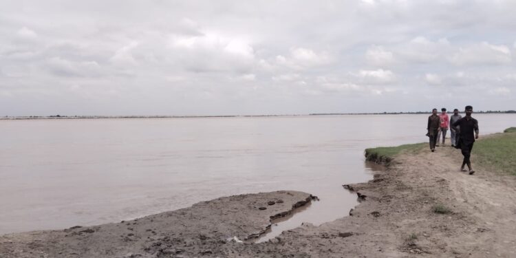 موضع بیٹ مونگڑھ شدید دریائی کٹاؤ کی لپیٹ میں آ گیا