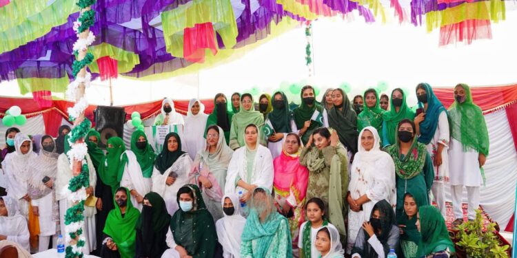 یومِ آزادی کا جشن: گورنمنٹ ووکیشنل ٹریننگ انسٹیٹیوٹ (ویمن)، لیہ میں ملی جوش و جذبے کے ساتھ منایا گیا