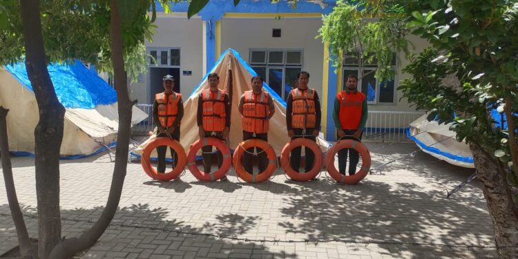 شہری فوری طور پر فلڈ ایریاز خالی کریں -اسسٹنٹ کمشنر جواد حسین ملک