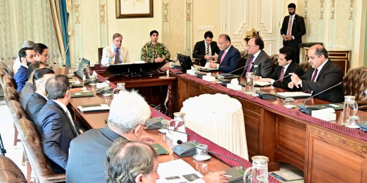 وزیراعظم کی زیر صدارت ایف بی آر اصلاحات پر جائزہ اجلاس