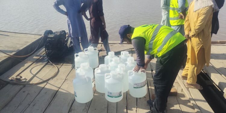 سیلاب متاثرہ علاقوں میں تاریخی اور غیر معمولی ریسکیو، ریلیف اور انخلا کے آپریشن تیزی سے جاری ہیں