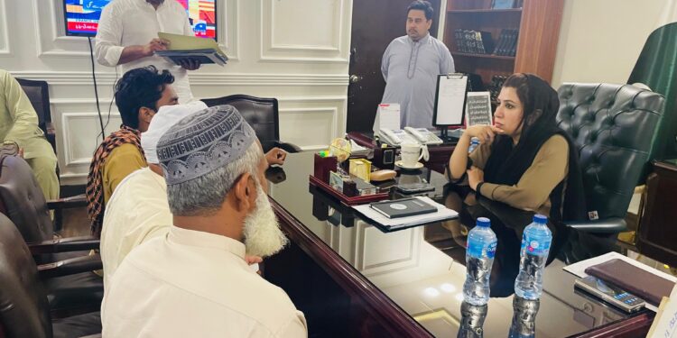 کسی کو ناجائز منافع خوری کی اجازت نہیں دی جائے گی ڈپٹی کمشنر امیرا بیدار