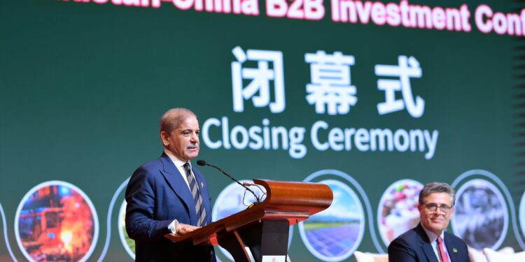 پاکستان اور چین نے4.2 ارب ڈالر مالیت کی 21 مفاہمت کی یادداشتوں پر دستخط کئے