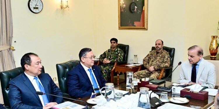 وزیراعظم سے قازقستان نائب وزیراعظم و وزیر خارجہ کی ملاقات