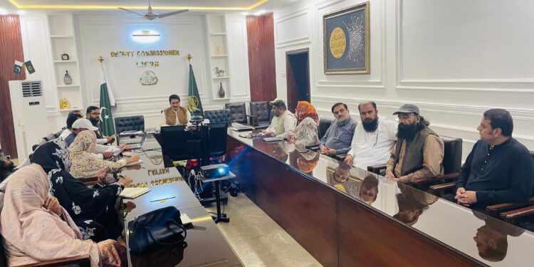 سکولوں میں پانچ رنگوں کے کوڑا دان رکھنے کا فیصلہ، ماحولیاتی شعور اجاگر کرنے کیلئے جامع حکمت عملی