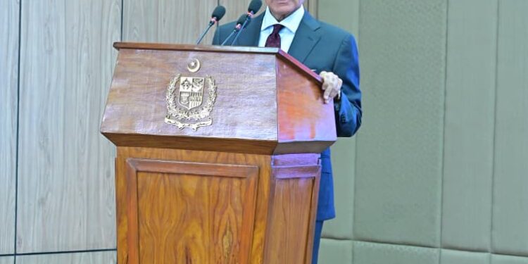 ڈیجیٹلائزیشن وقت کی ضرورت، کیش لیس معیشت کی طرف قدم سنگ میل ہوگا: وزیراعظم