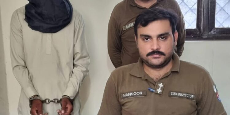 لیہ پولیس کا شرپسند عناصر کے خلاف کریک ڈاؤن جاری، تھانہ کروڑ کی دو الگ الگ کارروائیاں، دو ملزمان گرفتار