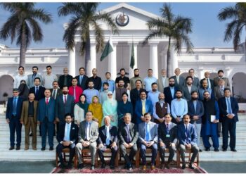 نیشنل اسکول آف پبلک پالیسی کے ایگزیکٹو ڈویلپمنٹ انسٹی ٹیوٹ میں عوامی مالیاتی نظم و نسق پر دو روزہ تربیتی ورکشاپ