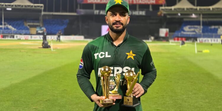 پاکستان نے یو اے ای ٹرائی سیریز جیت لی