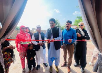 تخفیف غربت پروگرام کے تحت مستحق خاندانوں میں مکانات کی چابیاں تقسیم