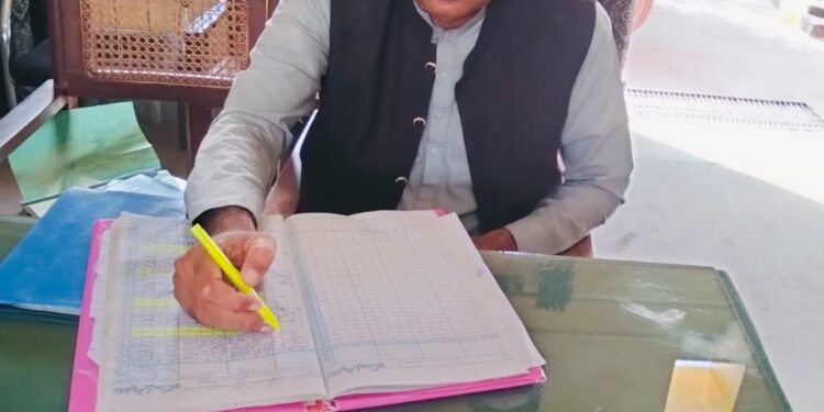 گورنمنٹ ایلیمنٹری اسکول 132 ٹی ڈی اے میں معائنہ، تعلیمی معیار اور صفائی ستھرائی پر زور